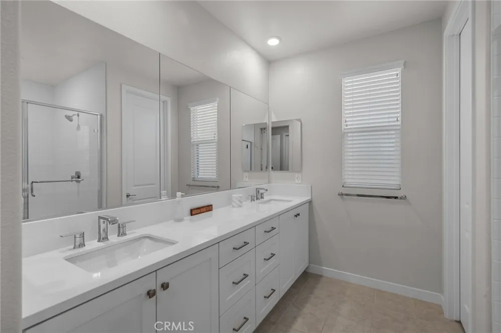 27258 Narrowleaf Willow Lane Valencia, CA 91381