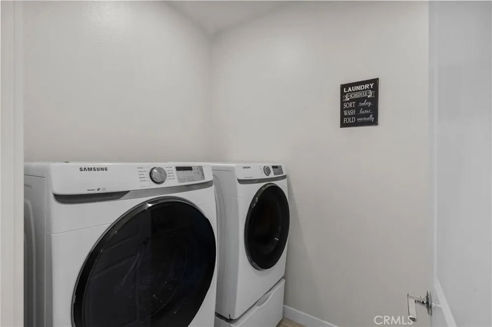 27258 Narrowleaf Willow Lane Valencia, CA 91381