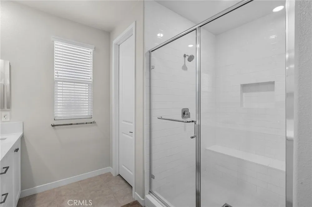 27258 Narrowleaf Willow Lane Valencia, CA 91381