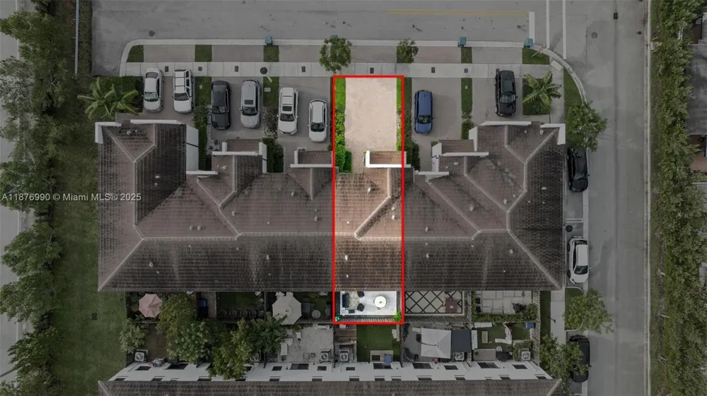 403 NE 212th St Miami, FL 33179