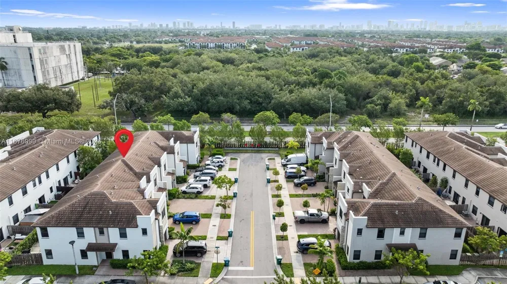 403 NE 212th St Miami, FL 33179