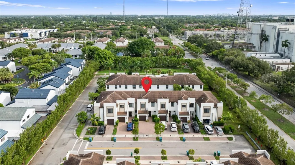 403 NE 212th St Miami, FL 33179