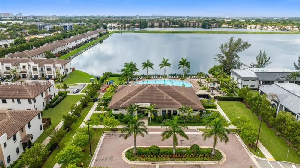 403 NE 212th St Miami, FL 33179