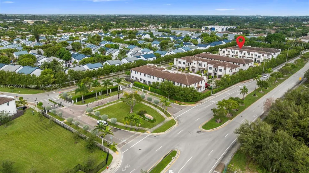 403 NE 212th St Miami, FL 33179