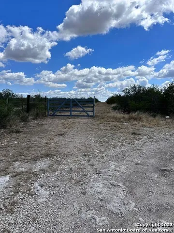 000 Fritter Lane Brackettville, TX 78832