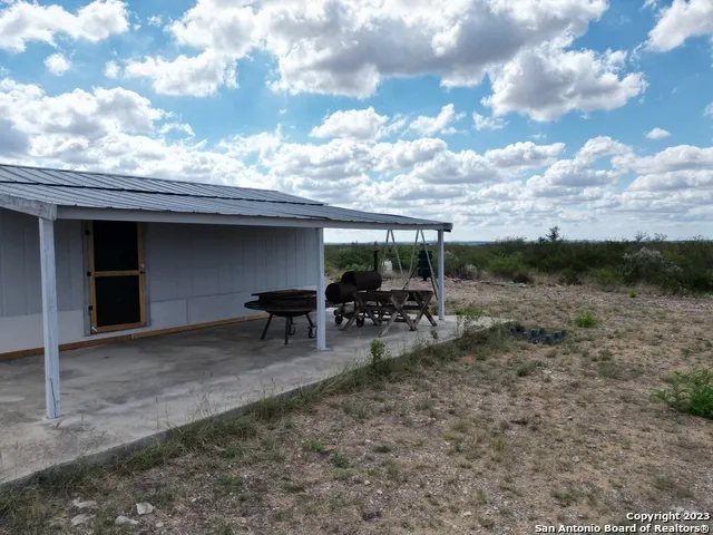 000 Fritter Lane Brackettville, TX 78832