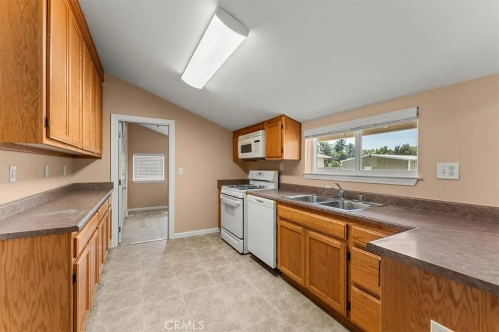 5 Gurnsey Avenue Red Bluff, CA 96080
