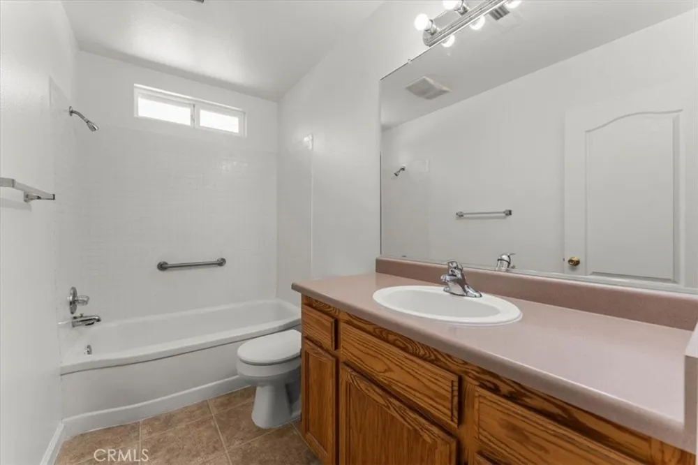 5 Gurnsey Avenue Red Bluff, CA 96080