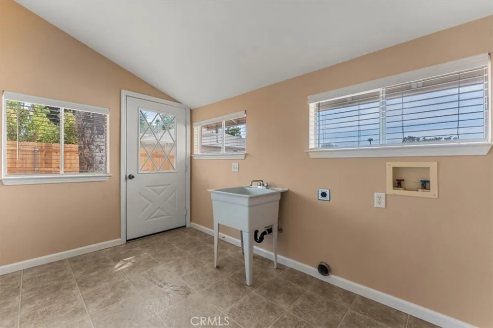 5 Gurnsey Avenue Red Bluff, CA 96080