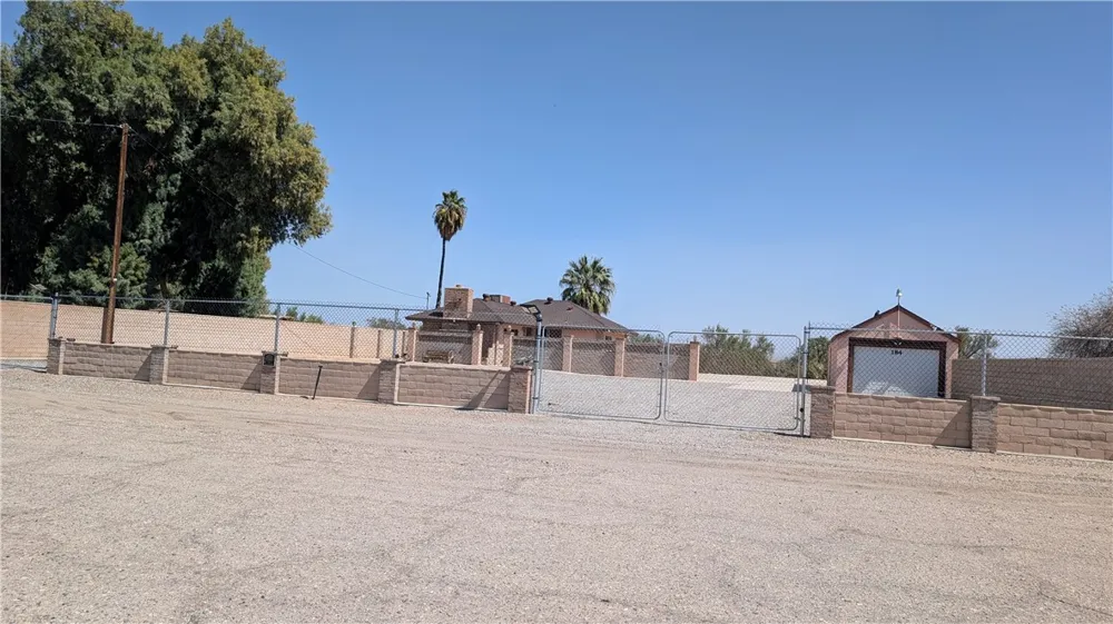 184 Clark Way Palo Verde, CA 92266