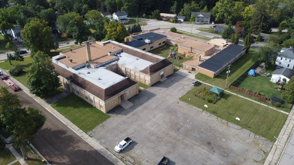 410 City Road Manchester, MI 48158