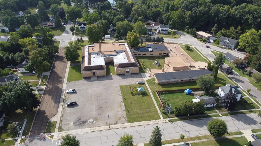 410 City Road Manchester, MI 48158