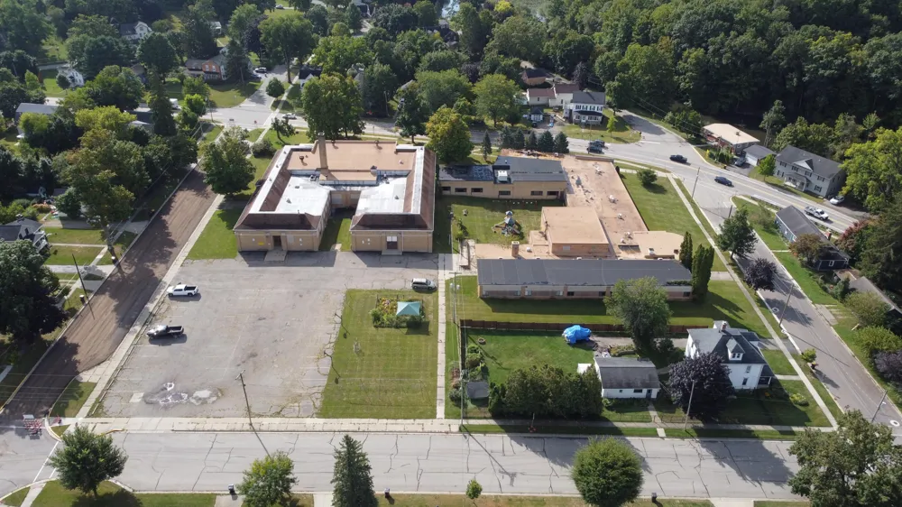 410 City Road Manchester, MI 48158