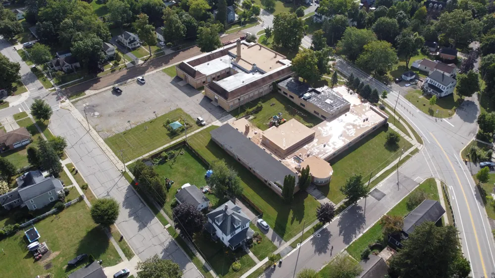 410 City Road Manchester, MI 48158