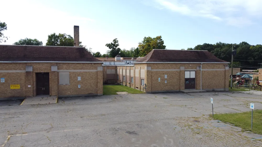 410 City Road Manchester, MI 48158