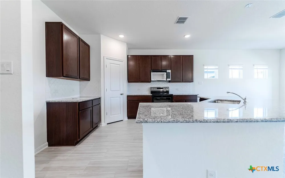 312 Jill's Path Seguin, TX 78155
