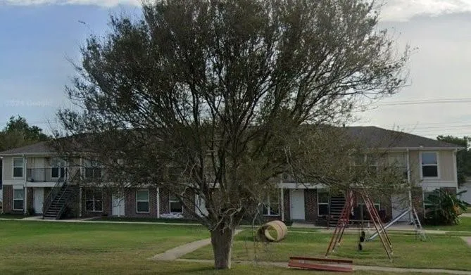 501 Henderson Ave Palacios, TX 77465