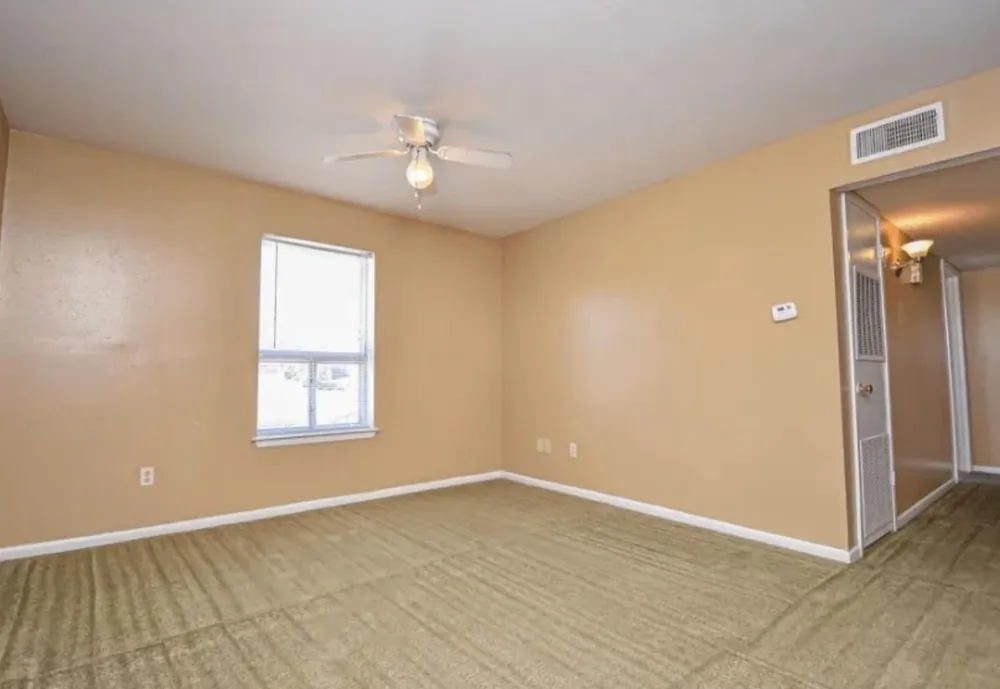 2000 Fourth St Hempstead, TX 77445
