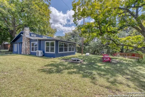 394 Squirrel Bend