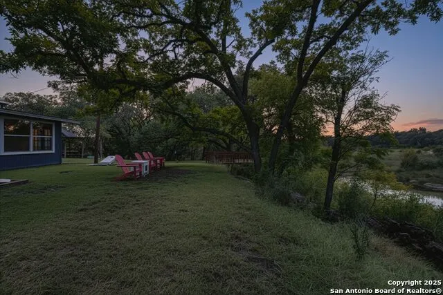 394 Squirrel Bend Reagan Wells, TX 78801