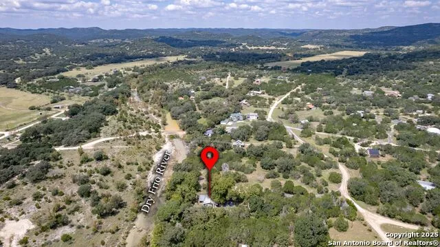 394 Squirrel Bend Reagan Wells, TX 78801