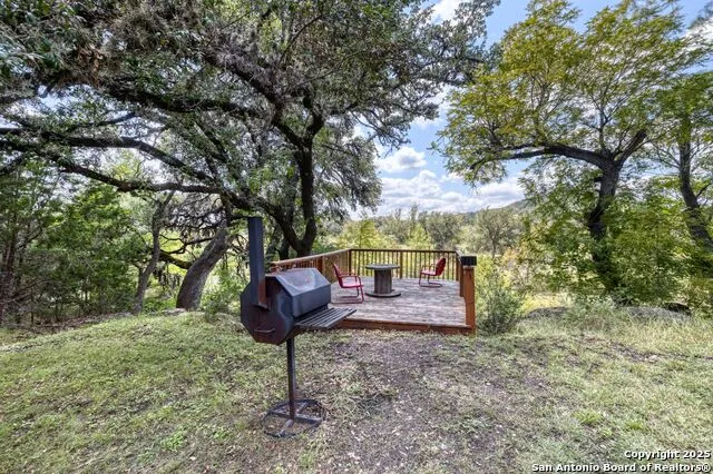 394 Squirrel Bend Reagan Wells, TX 78801