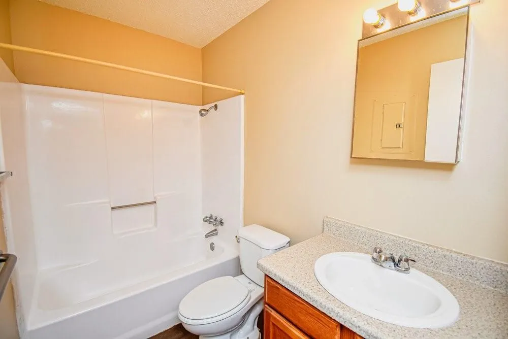 1308 Jacksonville Dr Jacksonville, TX 75766