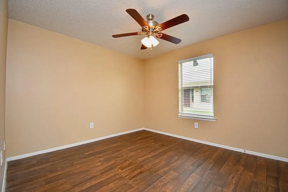 1308 Jacksonville Dr Jacksonville, TX 75766