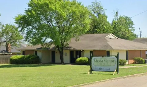 920 E Sumpter