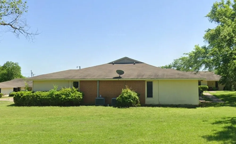 920 E Sumpter Mexia, TX 76667