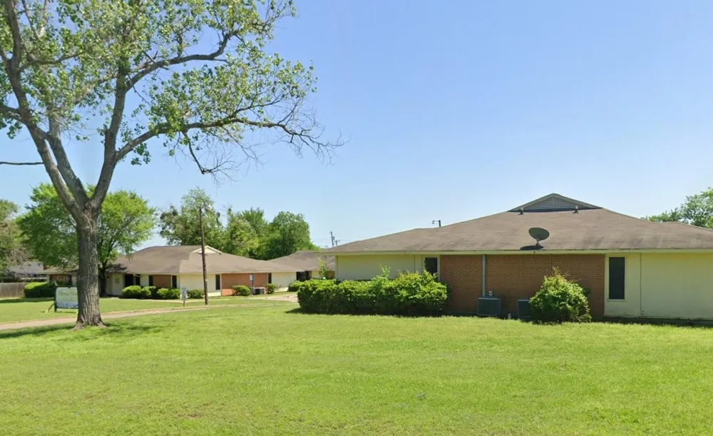 920 E Sumpter Mexia, TX 76667