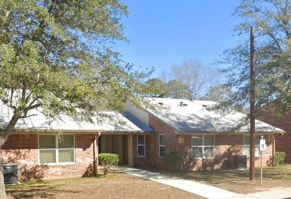 1001 Charlsie Ave Kirbyville, TX 75956