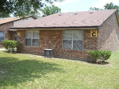 1001 Charlsie Ave Kirbyville, TX 75956