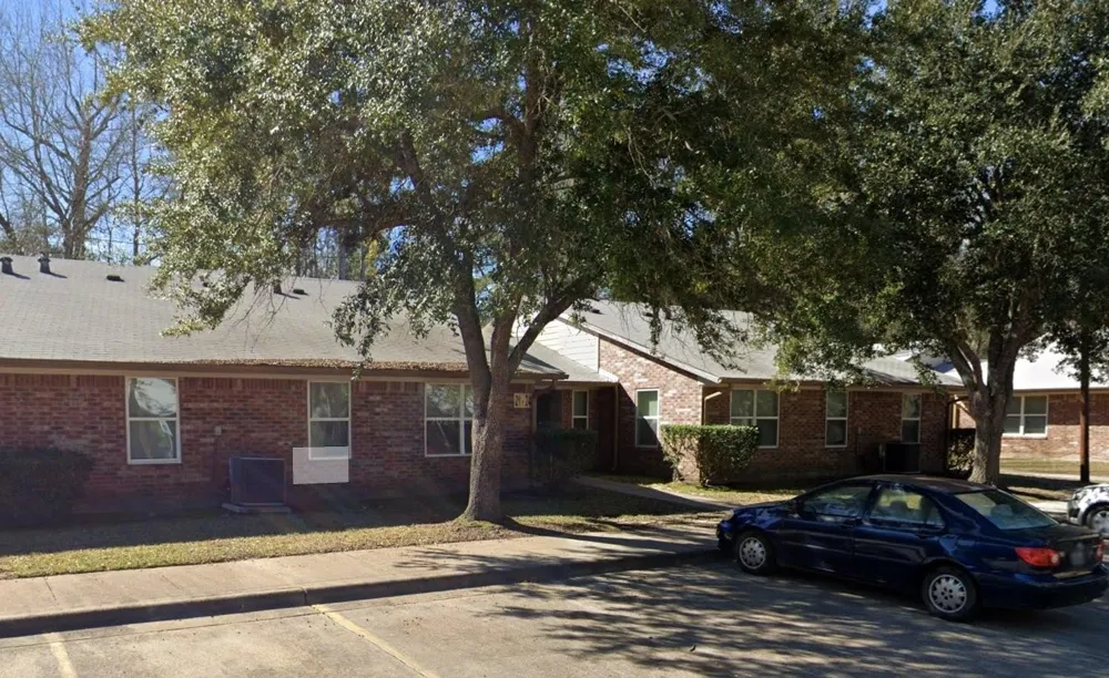 1001 Charlsie Ave Kirbyville, TX 75956