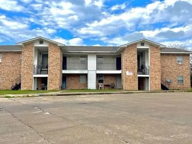 520 Laredo St Navasota, TX 77868
