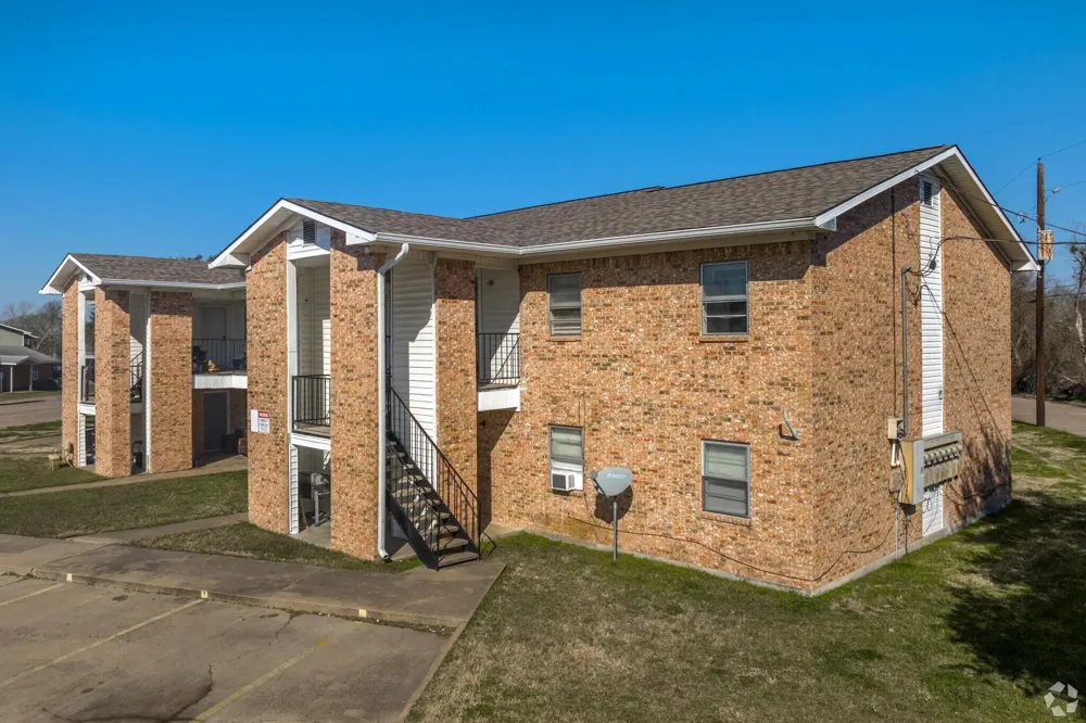 520 Laredo St Navasota, TX 77868