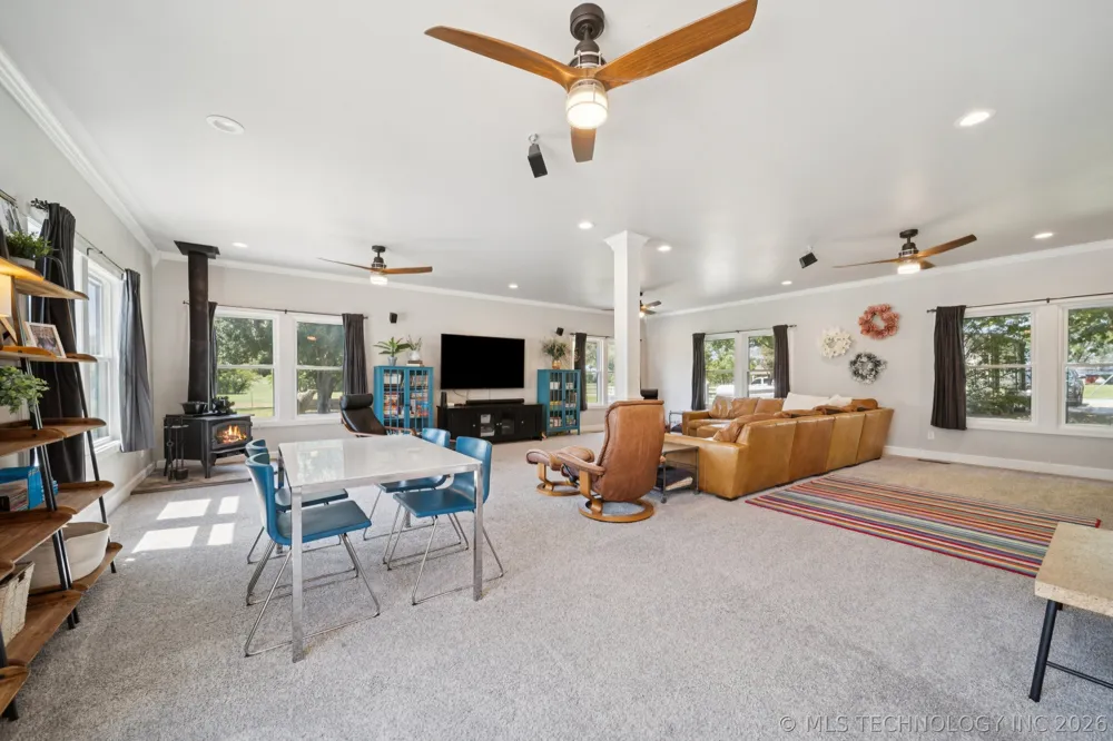 19700 E 600 ROAD Inola, OK 74036