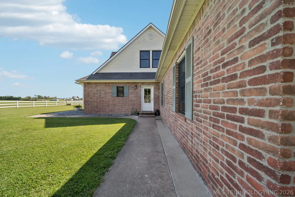 19700 E 600 ROAD Inola, OK 74036
