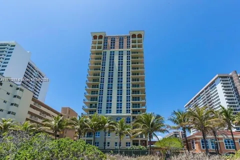 2080 S Ocean Dr #1507