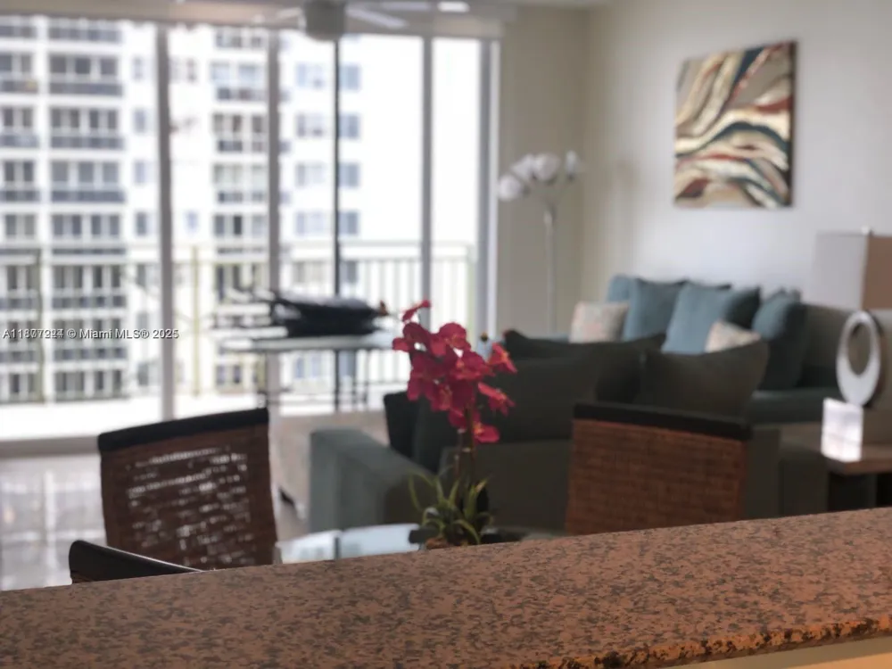 2080 S Ocean Dr #1507 Hallandale Beach, FL 33009