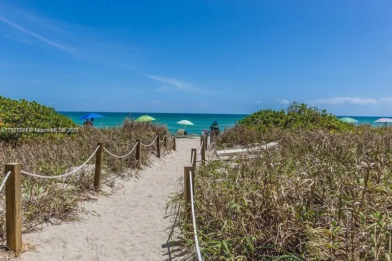 2080 S Ocean Dr #1507 Hallandale Beach, FL 33009