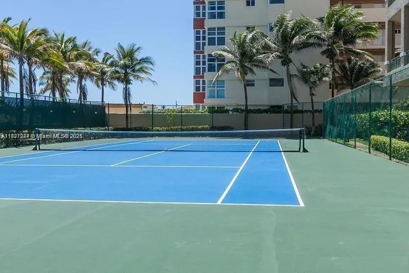 2080 S Ocean Dr #1507 Hallandale Beach, FL 33009