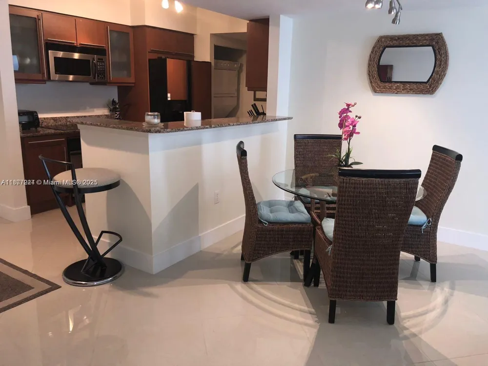 2080 S Ocean Dr #1507 Hallandale Beach, FL 33009