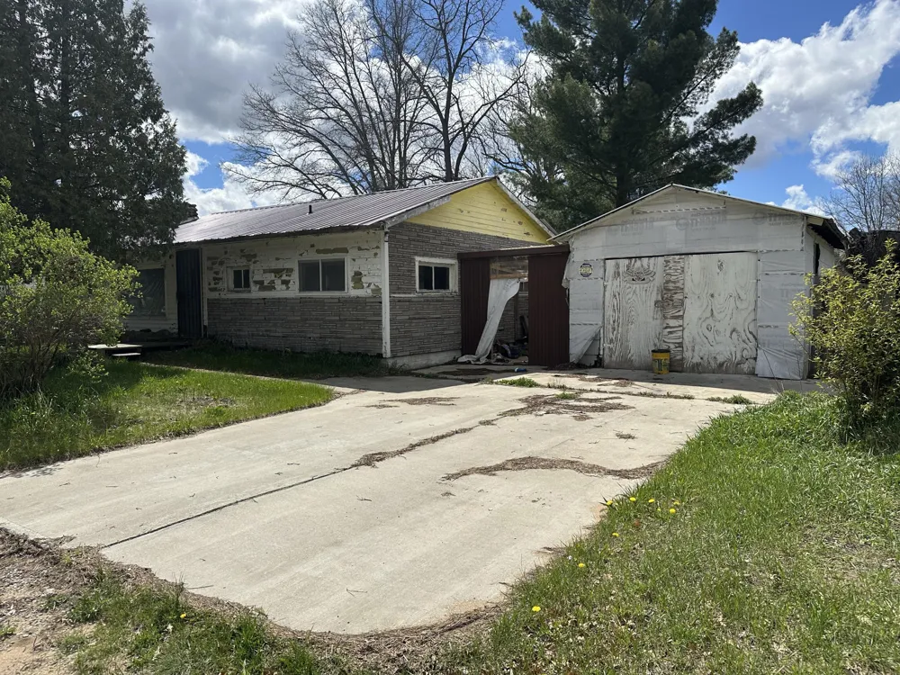 5967 S Forman Road Baldwin, MI 49304