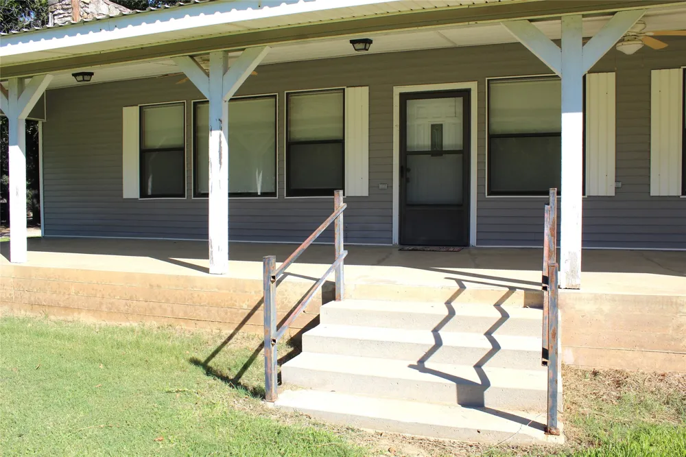 5050 Highway 67 #377N Comanche, TX 76442