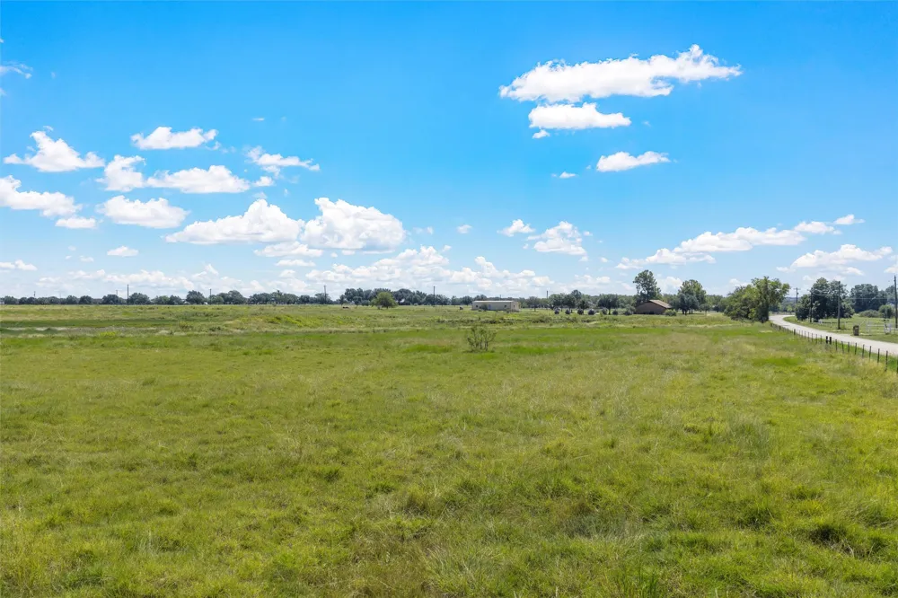 1370 Shiloh Church Road Crawford, TX 76638