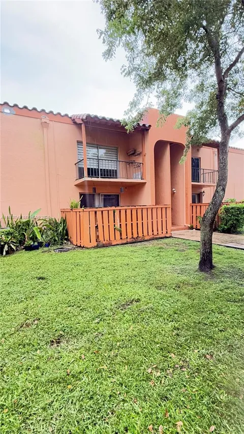 7121 Miami Lakes Dr #Q8