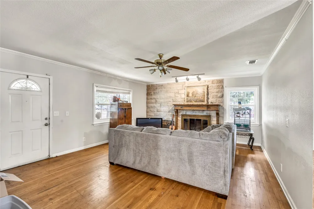 11909 Bluebonnet Lane Manchaca, TX 78652