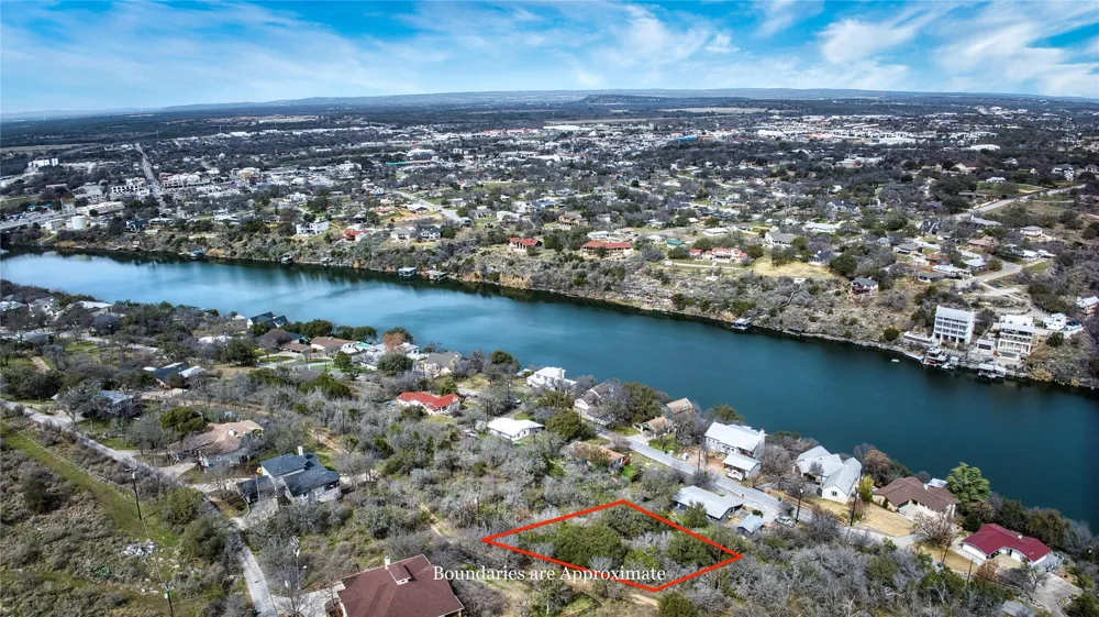 Uno Street Marble Falls, TX 78654