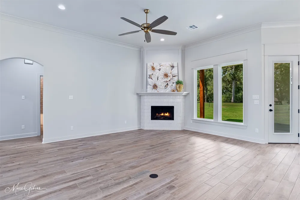 807 Walstonburg Benton, LA 71006